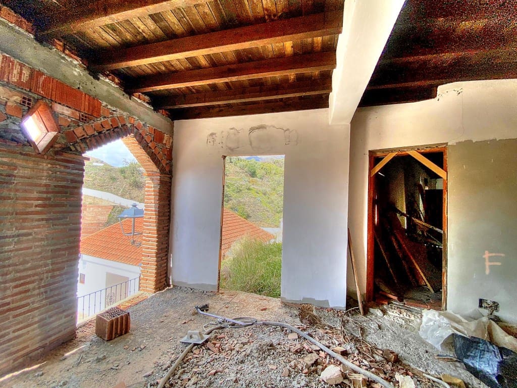 4 sypialnia Finka/Dom wiejski na sprzedaż w Salares - 150 000 € (Ref: 8252279)