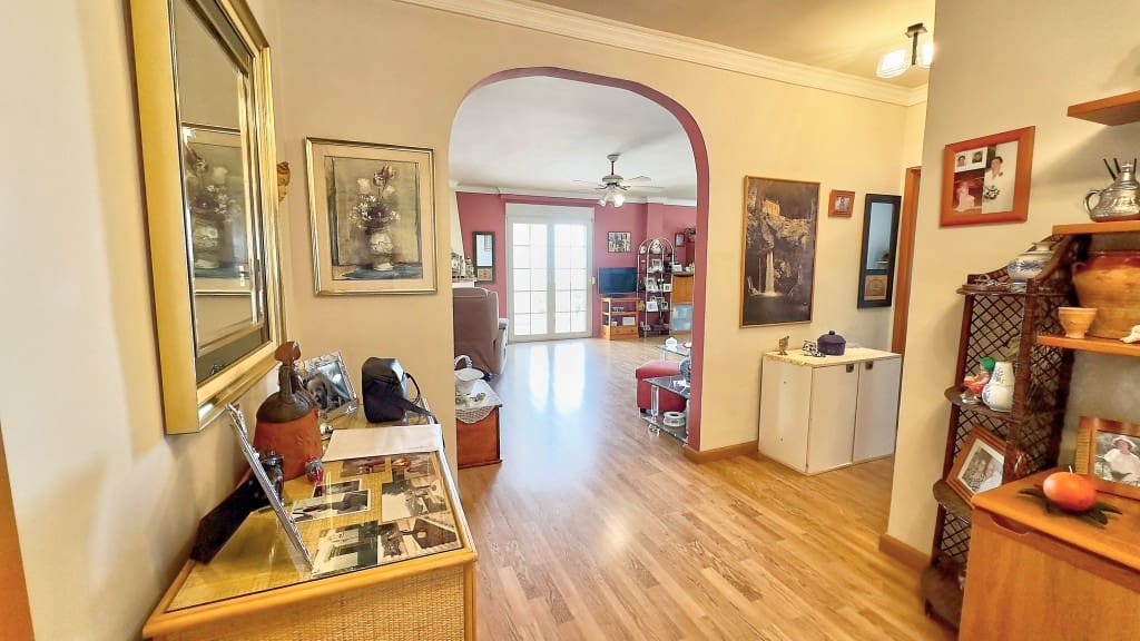 3 soveværelse Villa til salg i Benajarafe med swimmingpool garage - € 575.000 (Ref: 8322529)