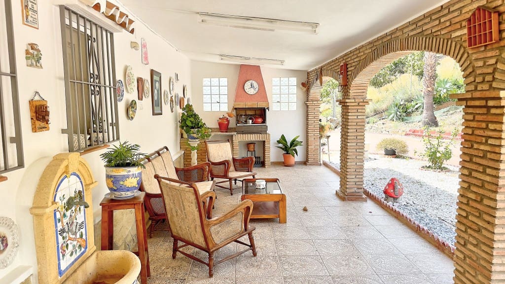 3 soveværelse Villa til salg i Benajarafe med swimmingpool garage - € 575.000 (Ref: 8322529)