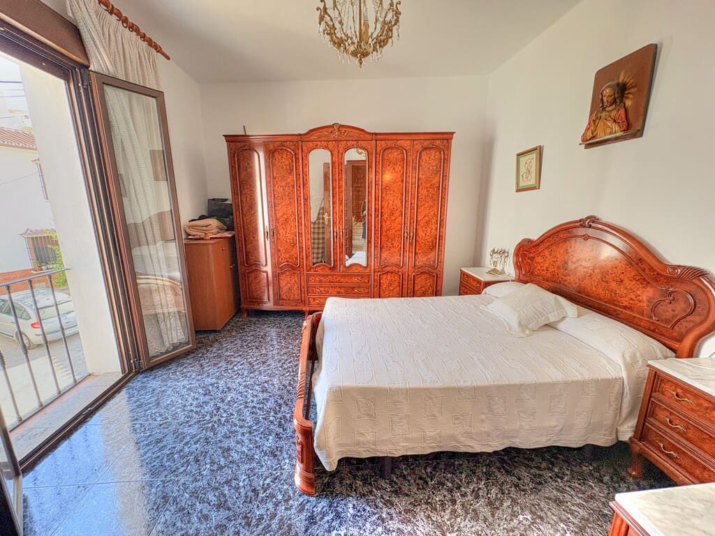 3 quarto Casa em Banda para venda em Riogordo com garagem - 186 000 € (Ref: 8331466)