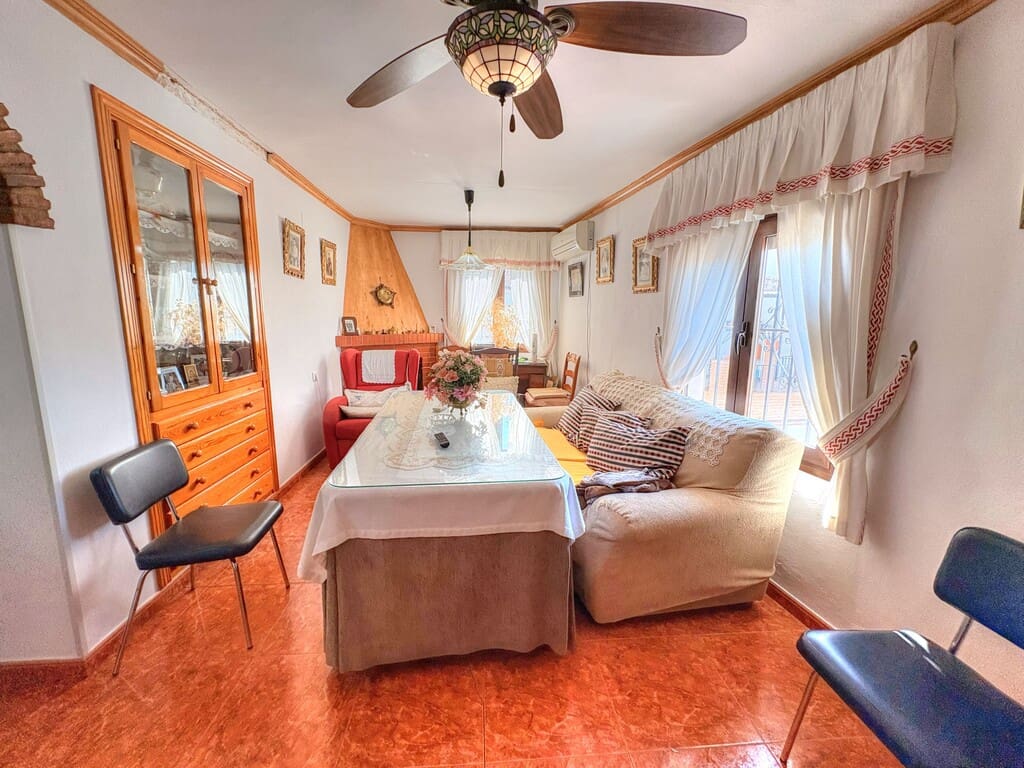 3 quarto Casa em Banda para venda em Riogordo com garagem - 186 000 € (Ref: 8331466)