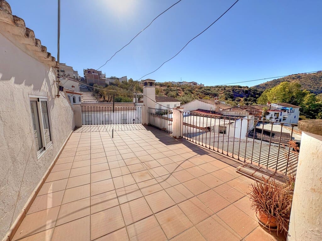 3 quarto Casa em Banda para venda em Riogordo com garagem - 186 000 € (Ref: 8331466)