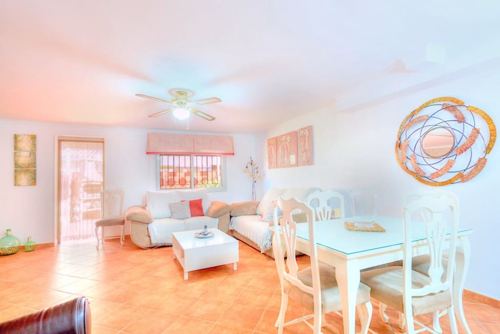 3 soverom Kjedet enebolig til salgs i Torre del Mar med svømmebasseng - € 410 000 (Ref: 8487302)