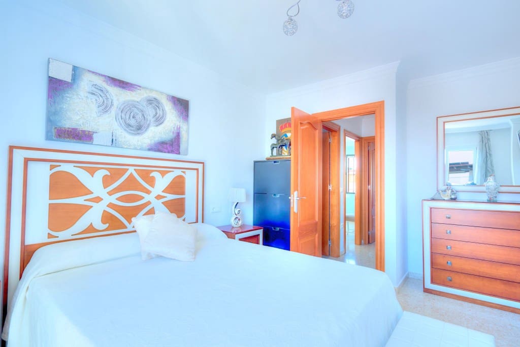 3 soverom Kjedet enebolig til salgs i Torre del Mar med svømmebasseng - € 410 000 (Ref: 8487302)