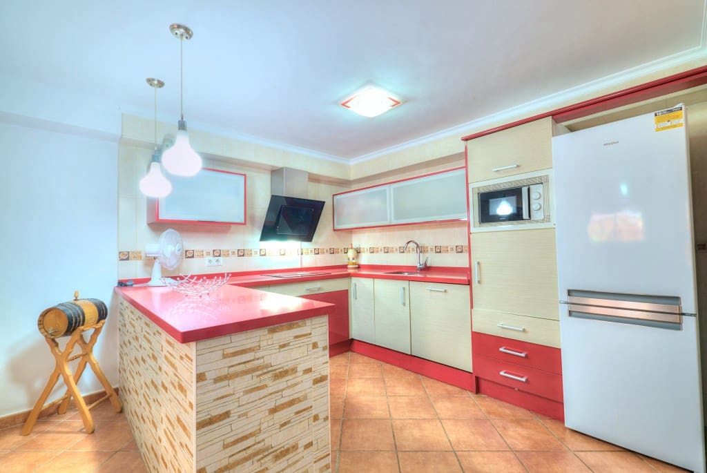 3 soverom Kjedet enebolig til salgs i Torre del Mar med svømmebasseng - € 410 000 (Ref: 8487302)