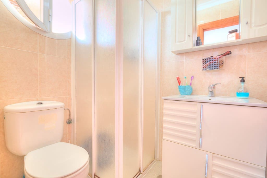 3 soverom Kjedet enebolig til salgs i Torre del Mar med svømmebasseng - € 410 000 (Ref: 8487302)