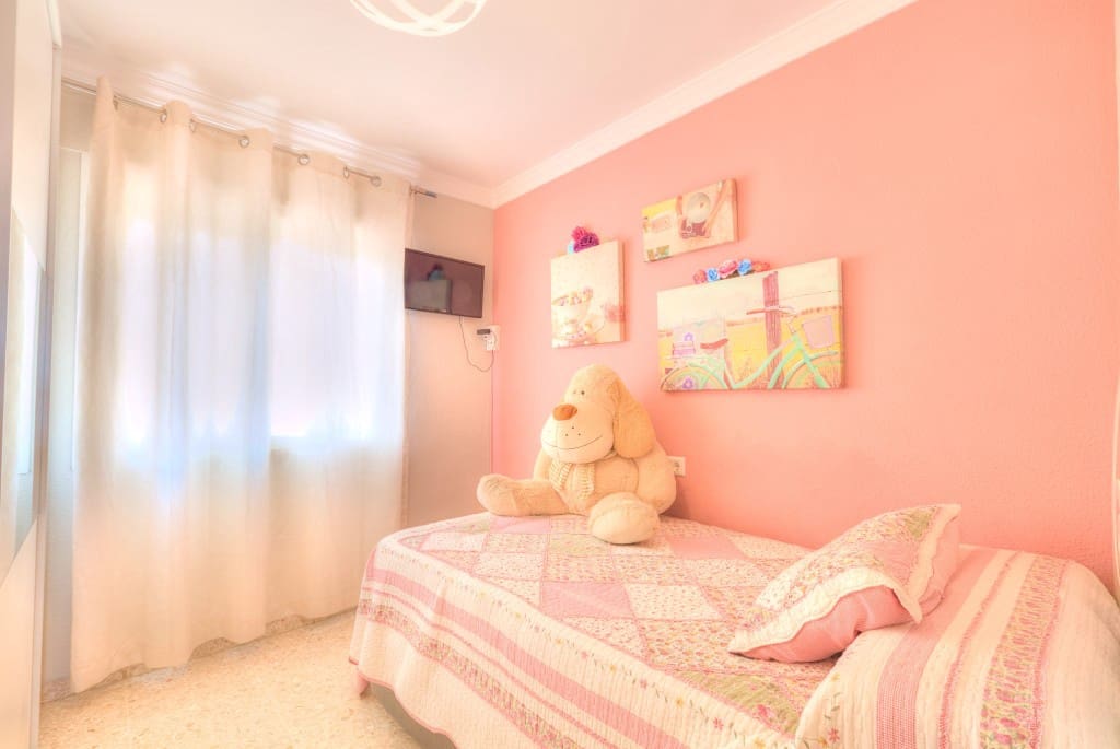 3 soverom Kjedet enebolig til salgs i Torre del Mar med svømmebasseng - € 410 000 (Ref: 8487302)