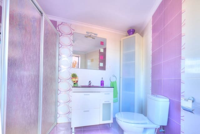 3 slaapkamer Halfvrijstaande villa te koop in Torre del Mar, Vélez-Málaga met zwembad - € 410.000 (Ref: 8487302)