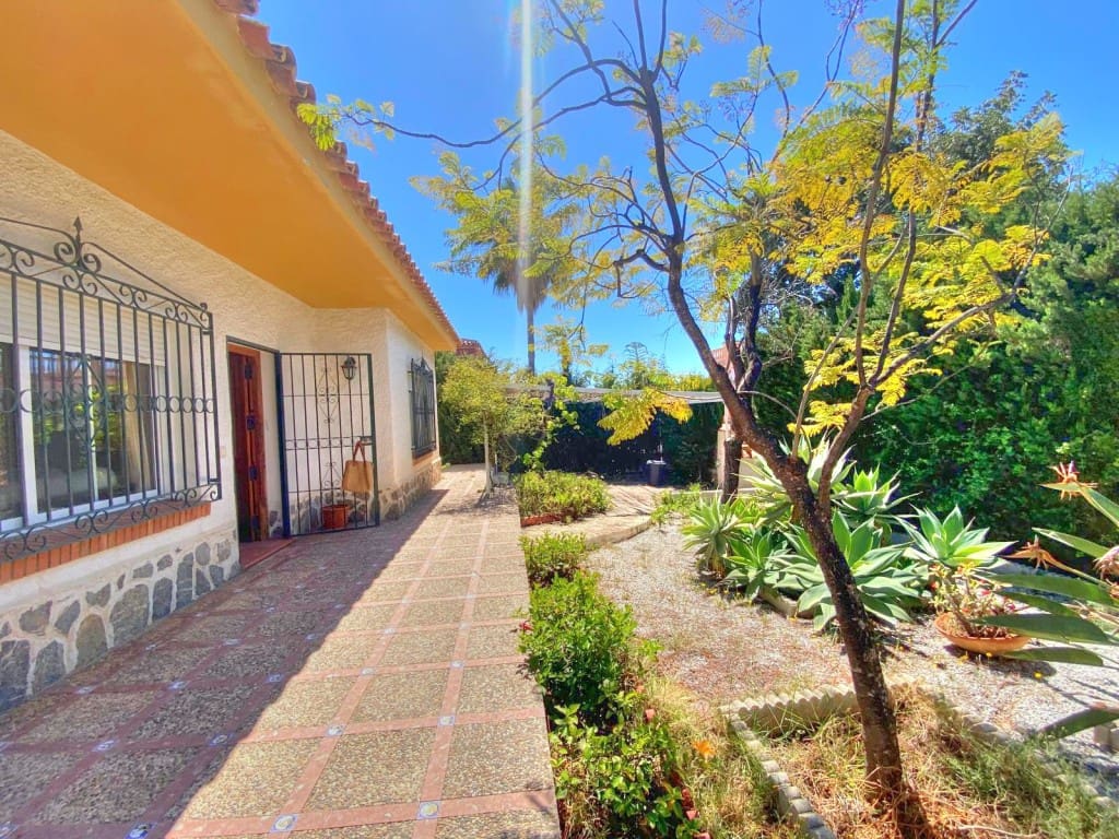 3 camera da letto Villa da affittare in Benajarafe - 1.500 € (Rif: 8487303)