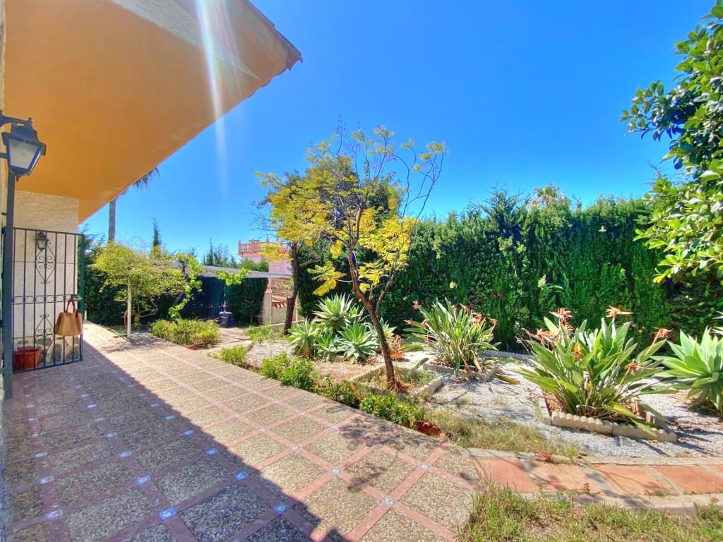 3 camera da letto Villa da affittare in Benajarafe - 1.500 € (Rif: 8487303)