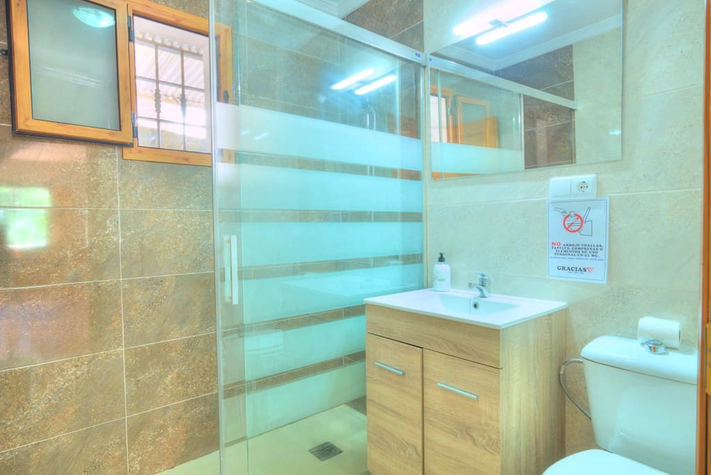 3 soveværelse Finca/Landehus til salg i Sayalonga med swimmingpool - € 390.000 (Ref: 8490882)