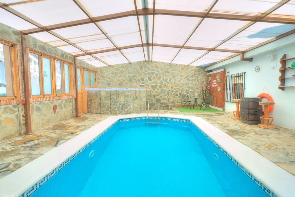 3 soveværelse Finca/Landehus til salg i Sayalonga med swimmingpool - € 390.000 (Ref: 8490882)