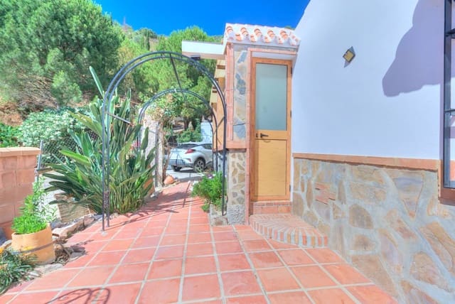 3 bedroom Finca/Country House for sale in Sayalonga with pool - € 390,000 (Ref: 8490882)