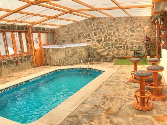 3 bedroom Finca/Country House for sale in Sayalonga with pool - € 390,000 (Ref: 8490882)