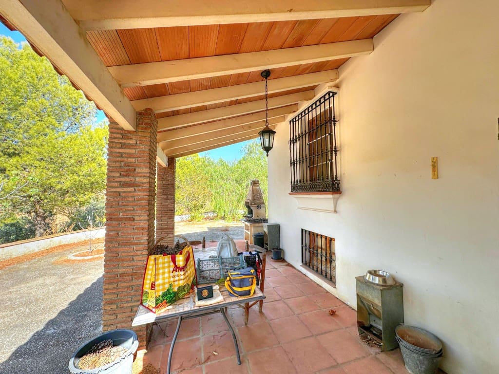 2 chambre Finca/Maison de Campagne à vendre à Colmenar avec piscine - 180 000 € (Ref: 8494899)