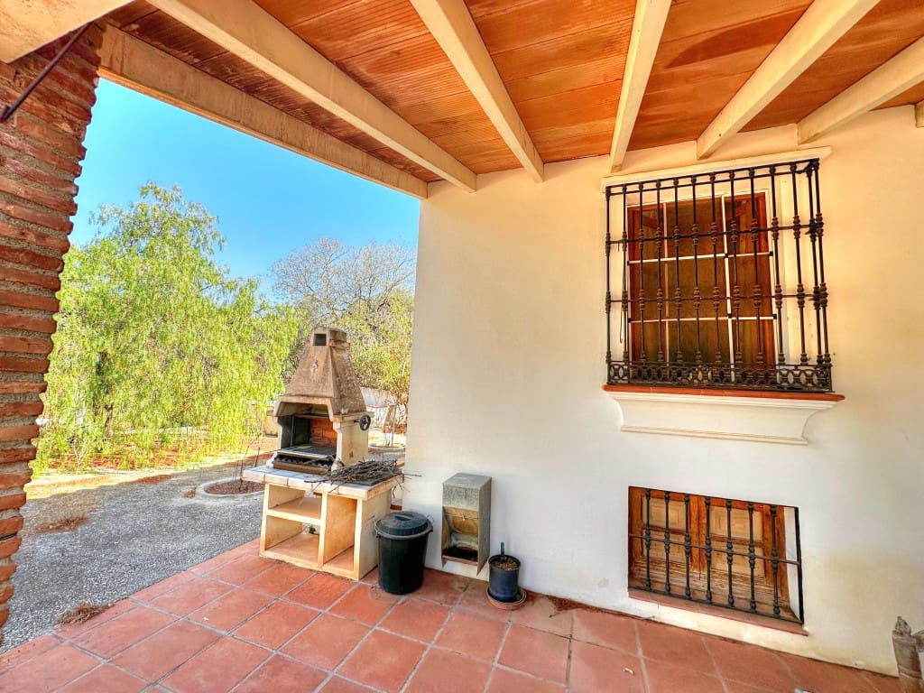 2 chambre Finca/Maison de Campagne à vendre à Colmenar avec piscine - 180 000 € (Ref: 8494899)