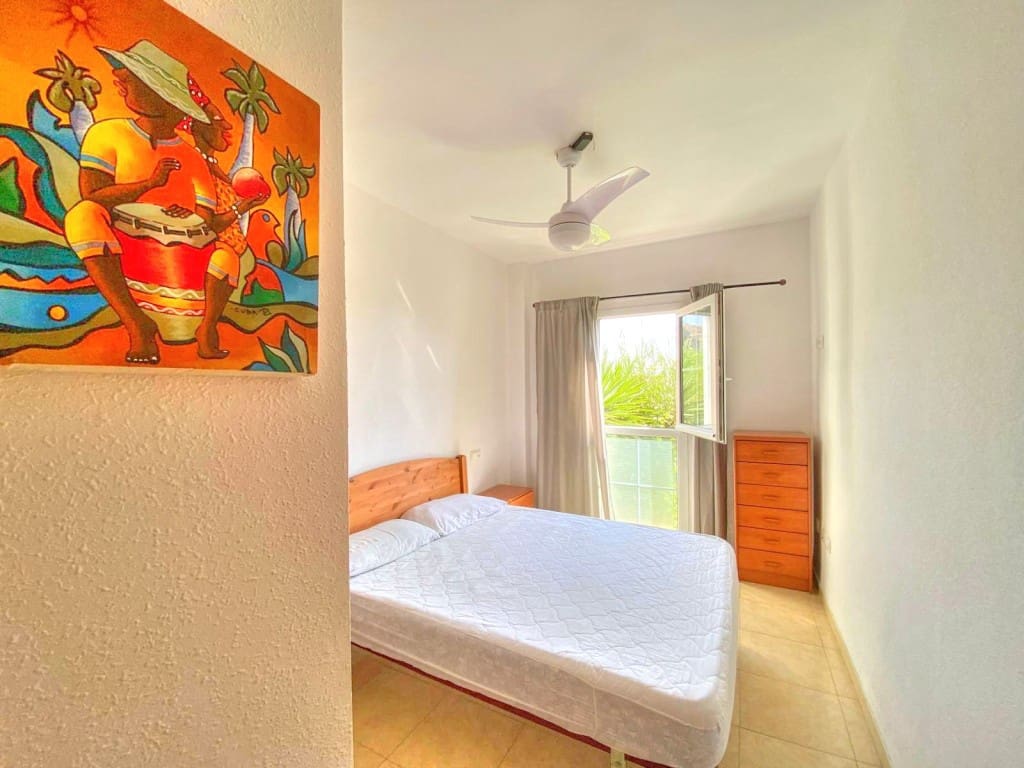 2 sovrum Lägenhet att hyra i Benajarafe med pool - 900 € (Ref: 8505566)