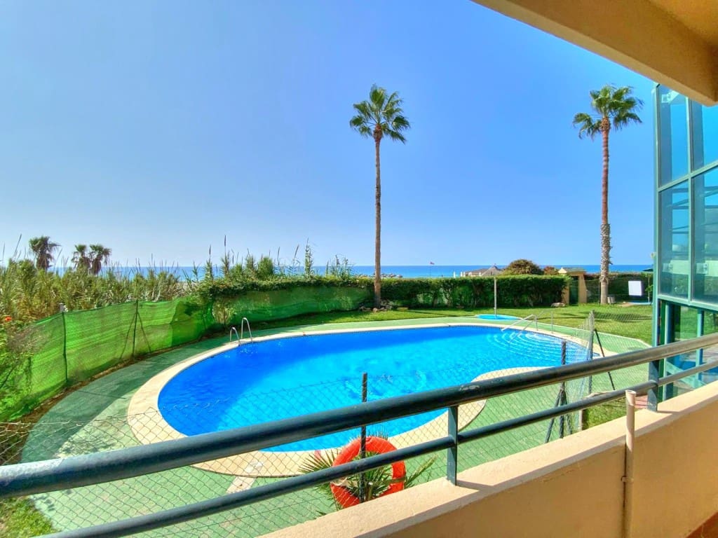 2 sovrum Lägenhet att hyra i Benajarafe med pool - 900 € (Ref: 8505566)