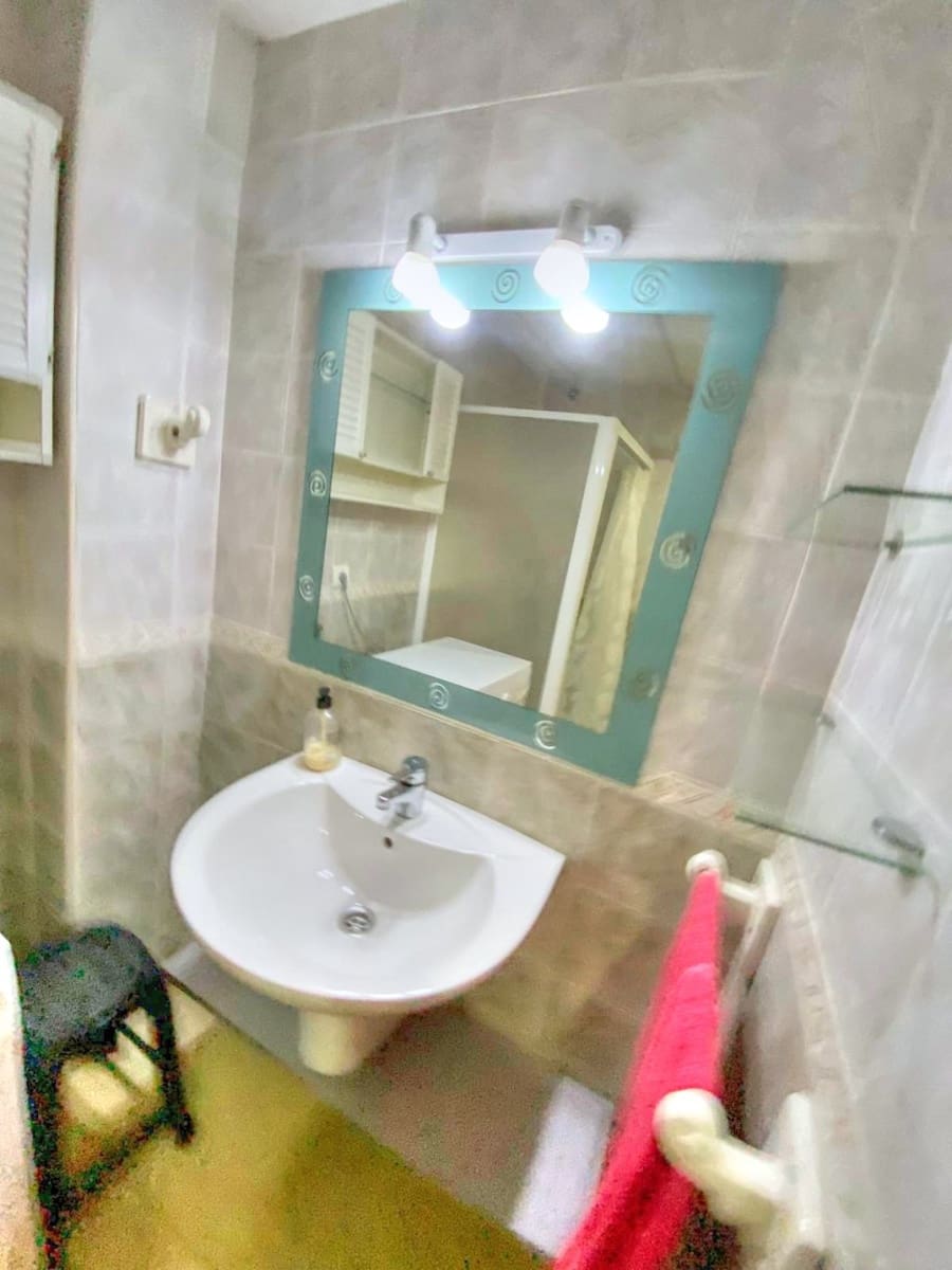 2 sovrum Lägenhet att hyra i Benajarafe med pool - 900 € (Ref: 8505566)