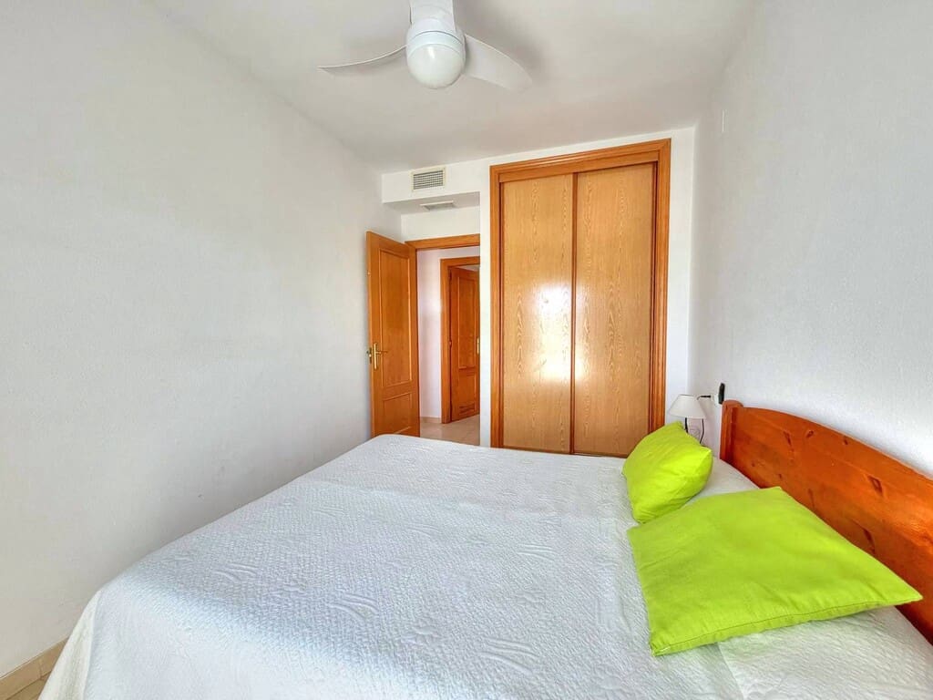 2 sypialnia Mieszkanie do wynajęcia w Benajarafe z basenem garażem - 900 € (Ref: 8505566)