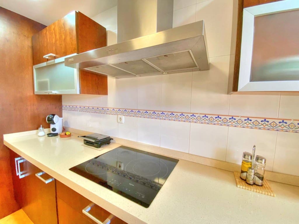 3 bedroom Townhouse for rent in Benajarafe with pool - € 1,300 (Ref: 8511476)