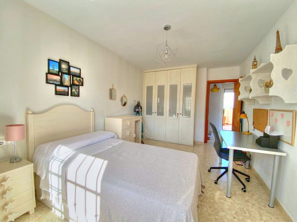 3 bedroom Townhouse for rent in Benajarafe with pool - € 1,300 (Ref: 8511476)