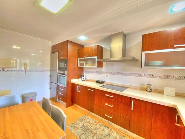 3 soveværelse Byhus til leje i Benajarafe, Vélez-Málaga med swimmingpool - € 1.300 (Ref: 8511476)