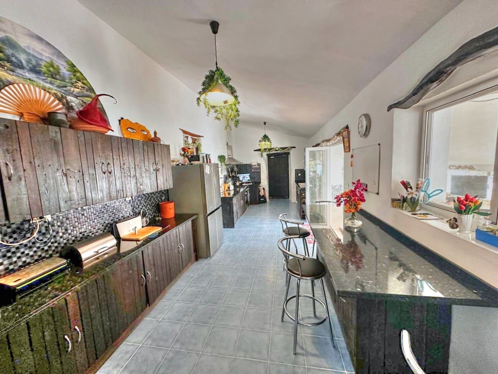 8 sypialnia Finka/Dom wiejski na sprzedaż w Riogordo z basenem - 850 000 € (Ref: 8546858)