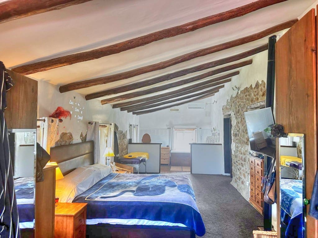 8 sypialnia Finka/Dom wiejski na sprzedaż w Riogordo z basenem - 850 000 € (Ref: 8546858)