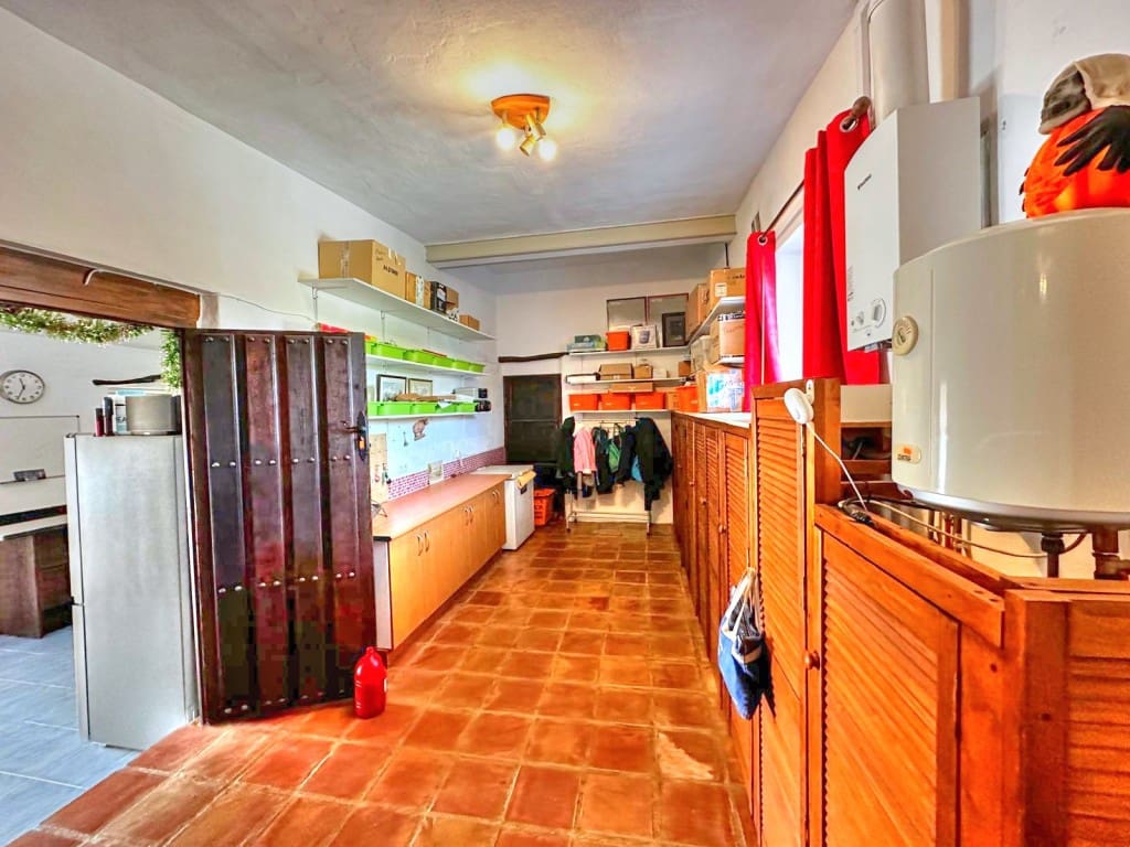 8 sypialnia Finka/Dom wiejski na sprzedaż w Riogordo z basenem - 850 000 € (Ref: 8546858)