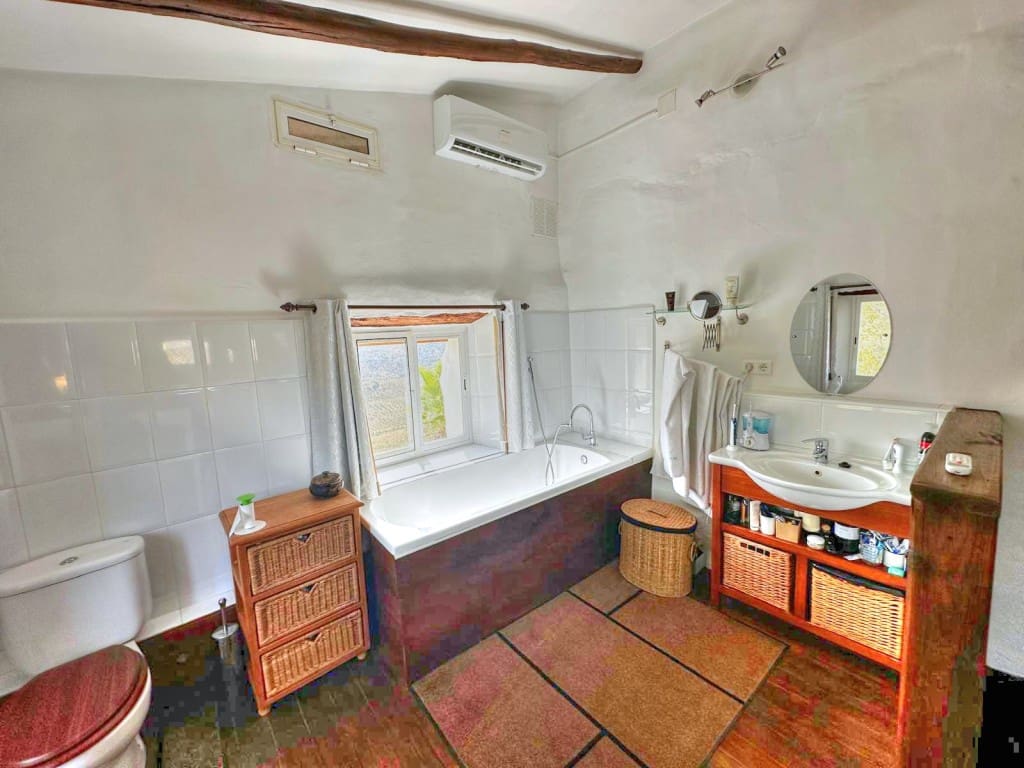 8 sypialnia Finka/Dom wiejski na sprzedaż w Riogordo z basenem - 850 000 € (Ref: 8546858)