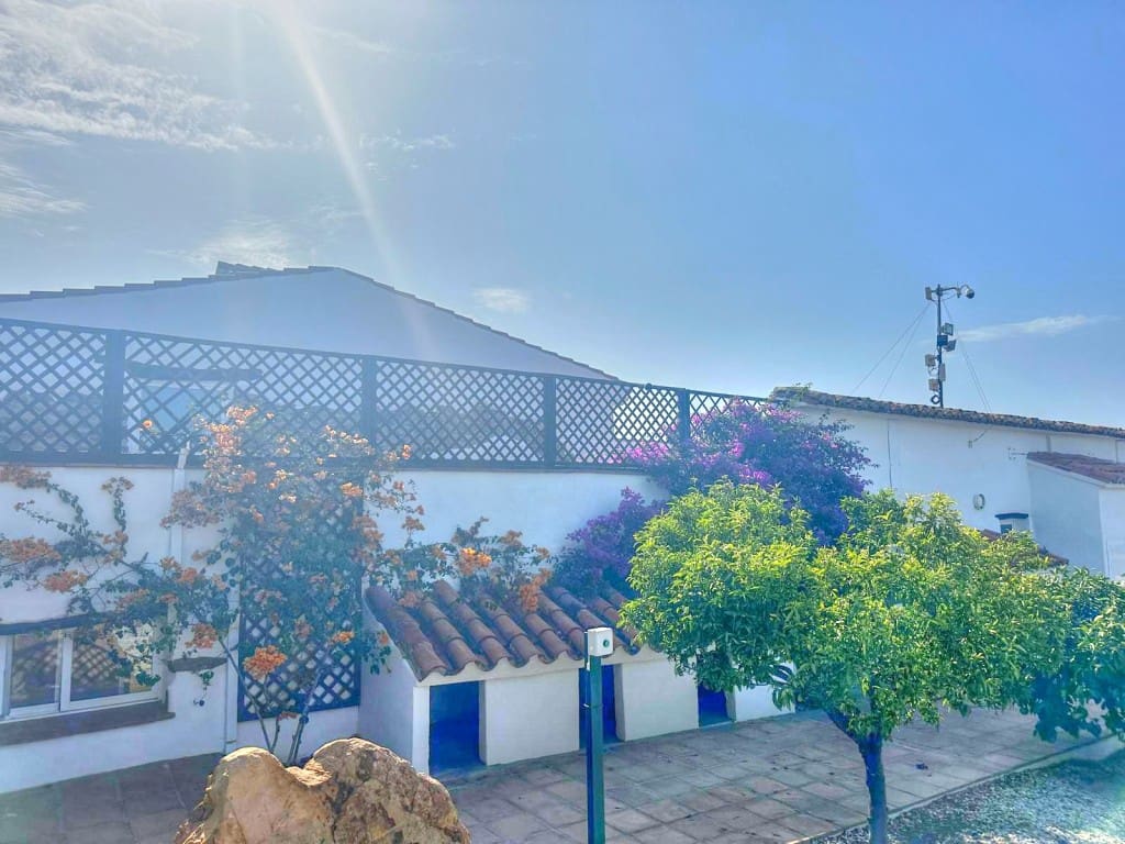 8 sypialnia Finka/Dom wiejski na sprzedaż w Riogordo z basenem - 850 000 € (Ref: 8546858)