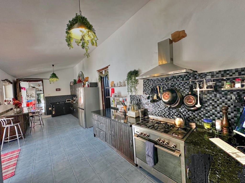 8 sypialnia Finka/Dom wiejski na sprzedaż w Riogordo z basenem - 850 000 € (Ref: 8546858)