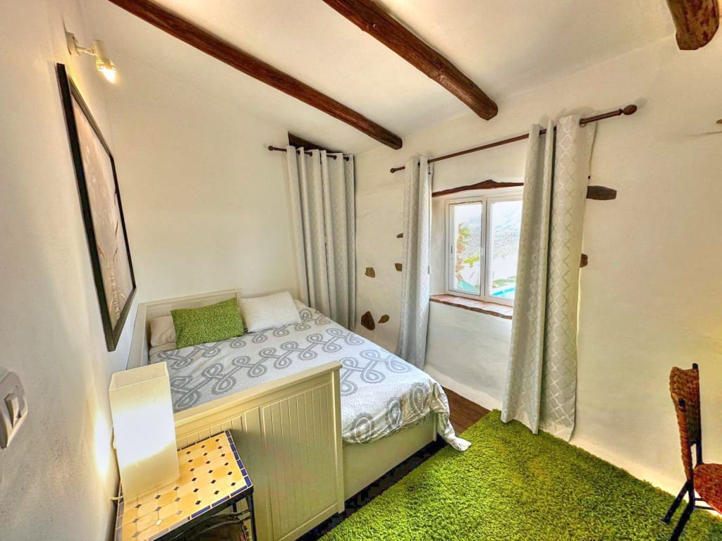 8 sypialnia Finka/Dom wiejski na sprzedaż w Riogordo z basenem - 850 000 € (Ref: 8546858)