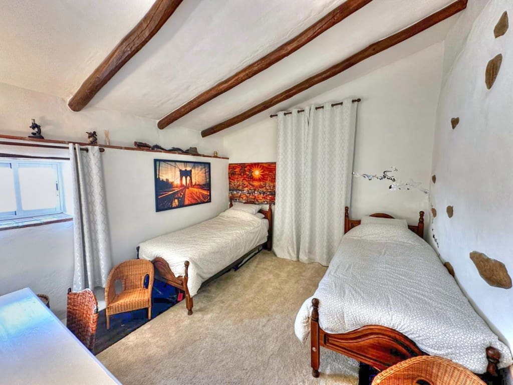 8 sypialnia Finka/Dom wiejski na sprzedaż w Riogordo z basenem - 850 000 € (Ref: 8546858)