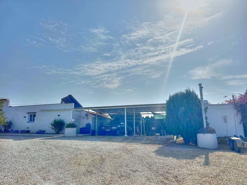 8 sypialnia Finka/Dom wiejski na sprzedaż w Riogordo z basenem - 850 000 € (Ref: 8546858)