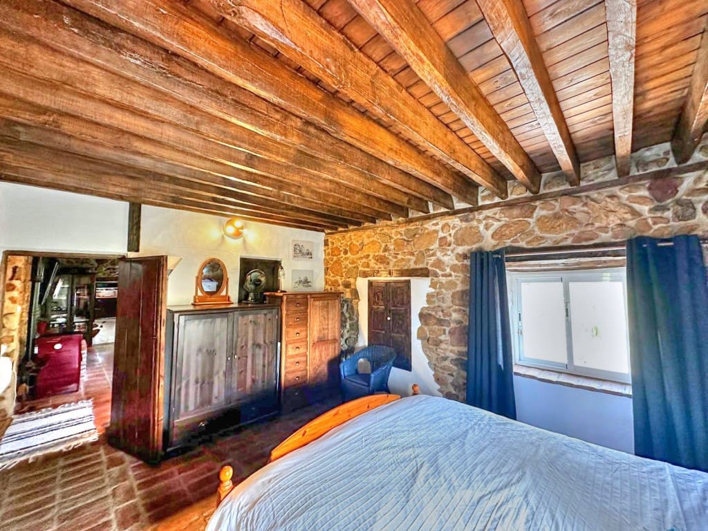 8 sypialnia Finka/Dom wiejski na sprzedaż w Riogordo z basenem - 850 000 € (Ref: 8546858)