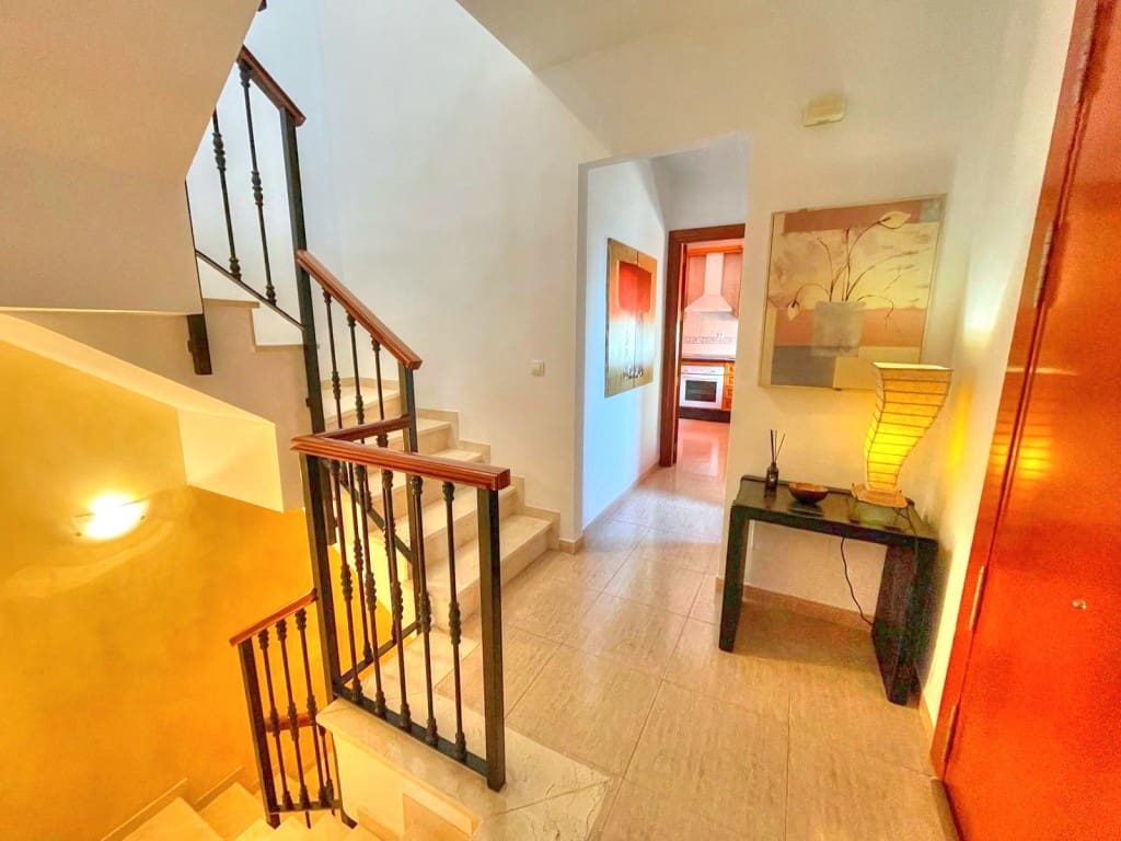 Maison de Ville de 3 chambres à louer à Almayate avec piscine - 1 200 € (Ref: 8668009)