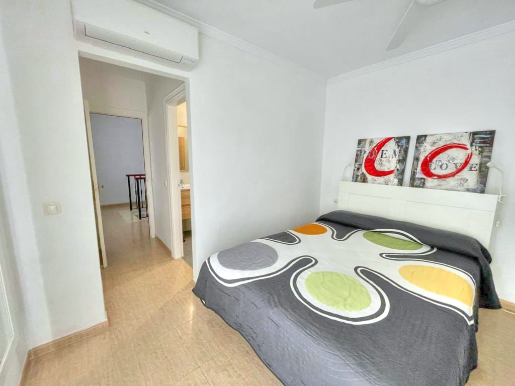 Maison de Ville de 3 chambres à louer à Almayate avec piscine - 1 200 € (Ref: 8668009)