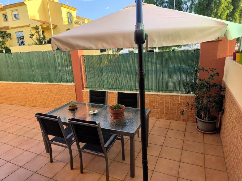 Maison de Ville de 3 chambres à louer à Almayate avec piscine - 1 200 € (Ref: 8668009)