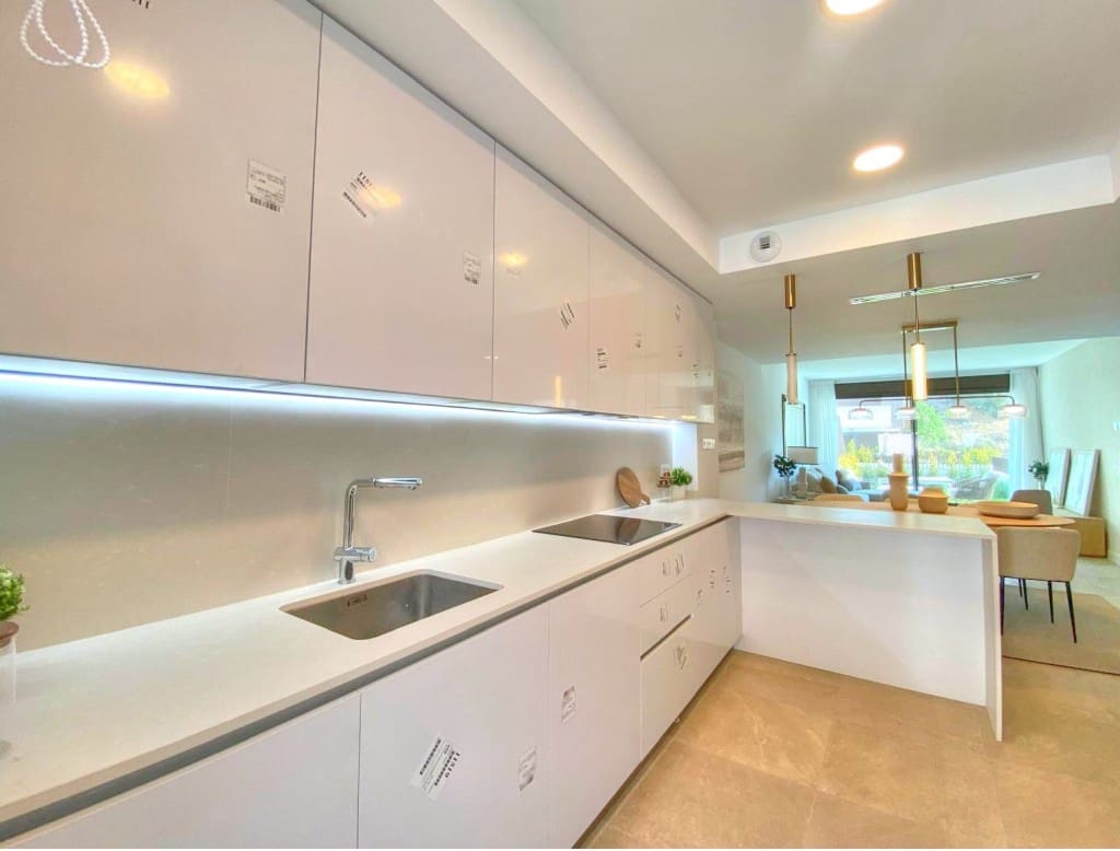 4 bedroom Townhouse for sale in Rincon de la Victoria with garage - € 635,000 (Ref: 8682003)