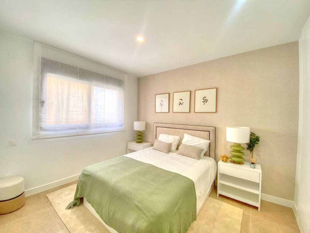 4 bedroom Townhouse for sale in Rincon de la Victoria with garage - € 635,000 (Ref: 8682003)