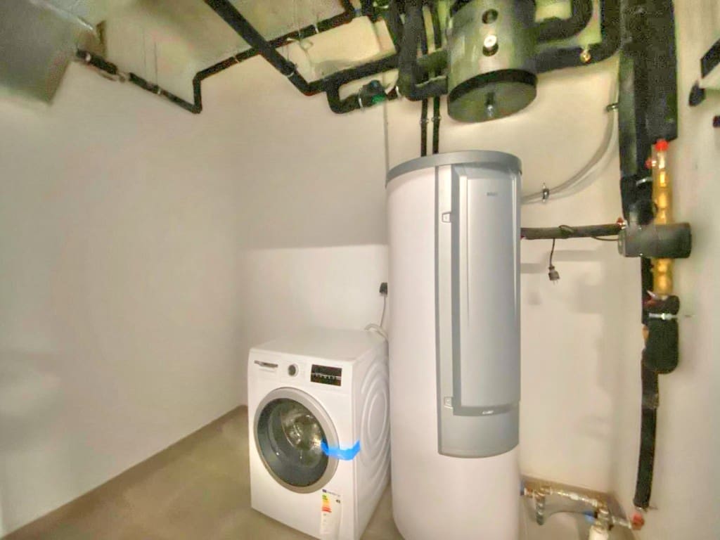 4 bedroom Townhouse for sale in Rincon de la Victoria with garage - € 635,000 (Ref: 8682003)