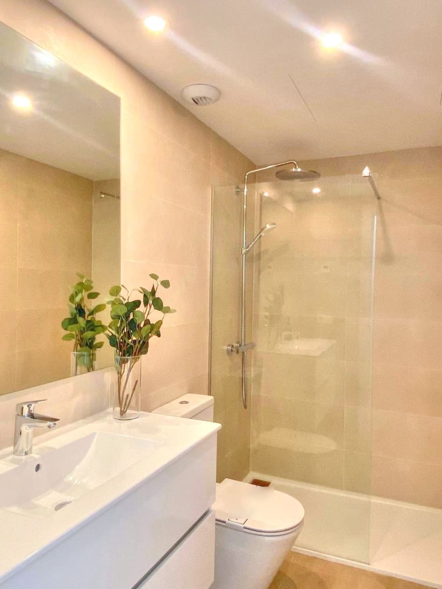 4 bedroom Townhouse for sale in Rincon de la Victoria with garage - € 635,000 (Ref: 8682003)