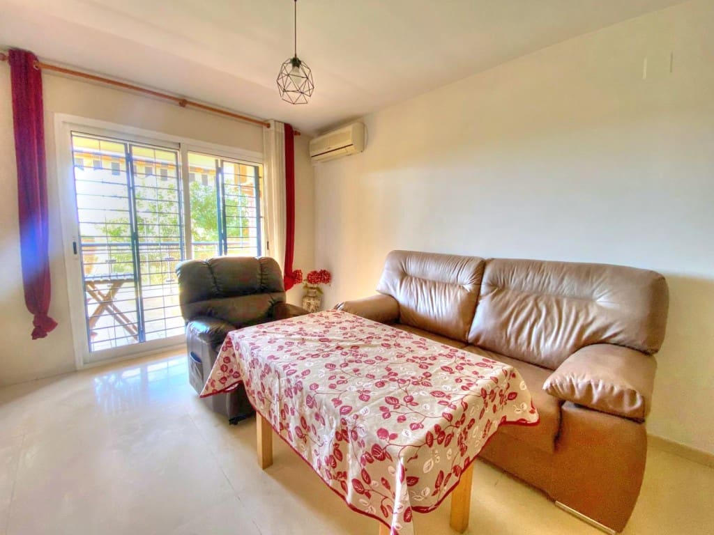 2 makuuhuone Asunto vuokrattavana paikassa Benajarafe mukana uima-altaan - 950 € (Ref: 8697878)