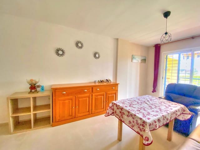 2 slaapkamer Flat te huur in Benajarafe, Vélez-Málaga met zwembad - € 950 (Ref: 8697878)