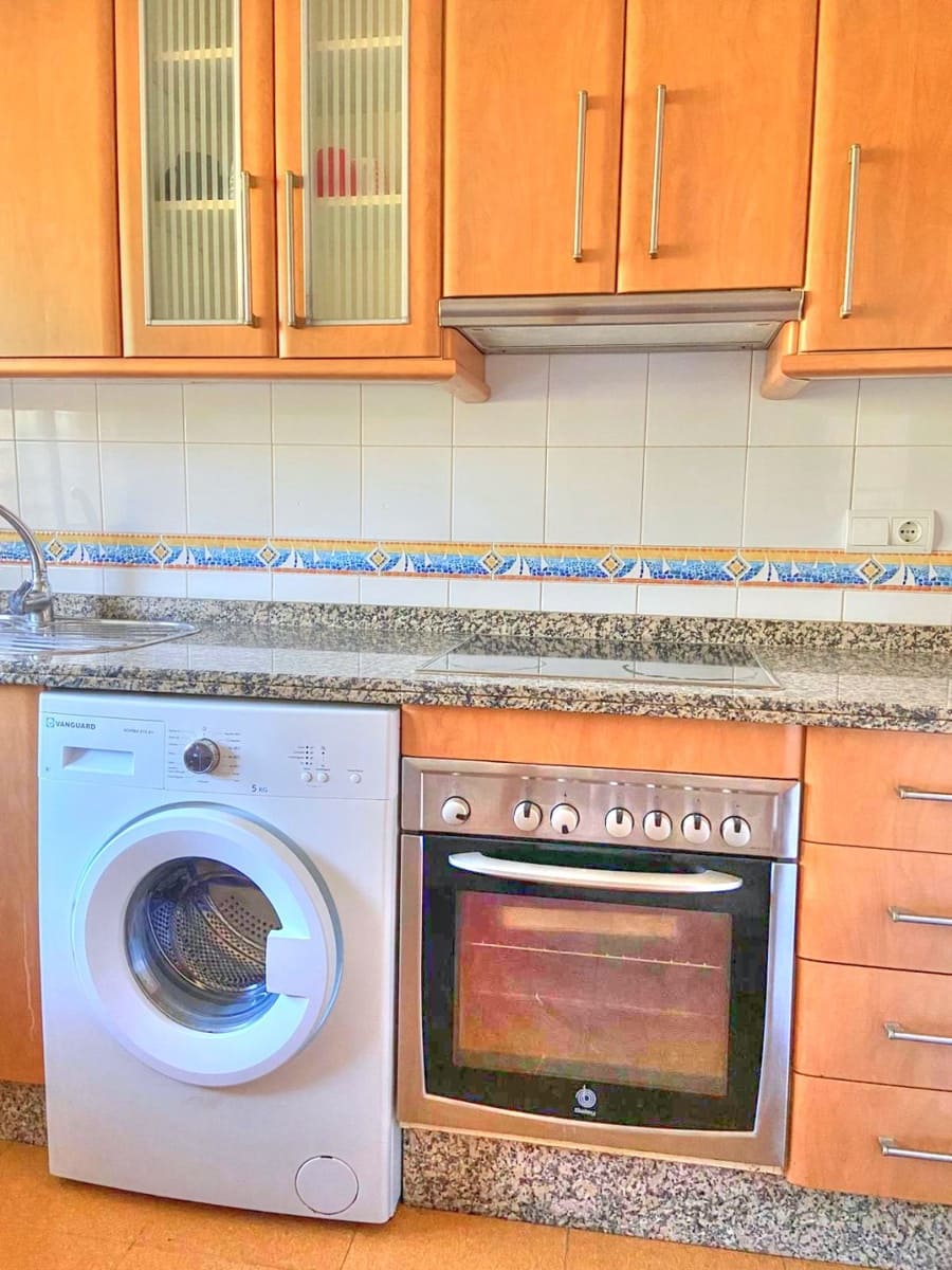 2 makuuhuone Asunto vuokrattavana paikassa Benajarafe mukana uima-altaan - 950 € (Ref: 8697878)