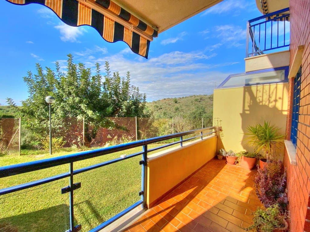 2 makuuhuone Asunto vuokrattavana paikassa Benajarafe mukana uima-altaan - 950 € (Ref: 8697878)