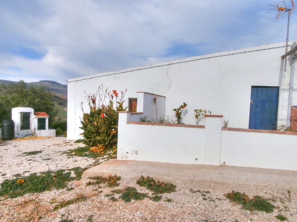4 soveværelse Finca/Landehus til salg i Antequera - € 295.000 (Ref: 8727393)