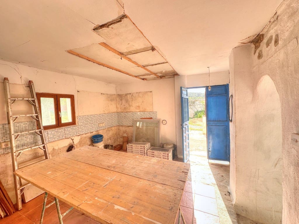 4 soveværelse Finca/Landehus til salg i Antequera - € 295.000 (Ref: 8727393)